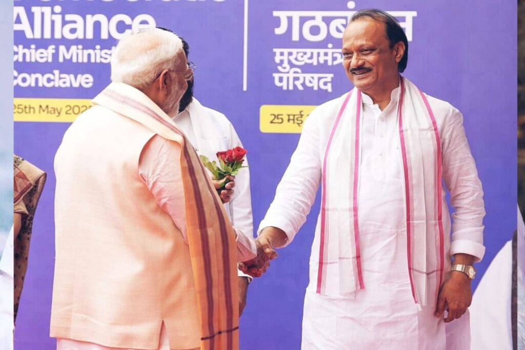 Ajit Pawar Death News Updates: Fog & Technical Failure Suspected, Black Box Retrieved | National Mourning